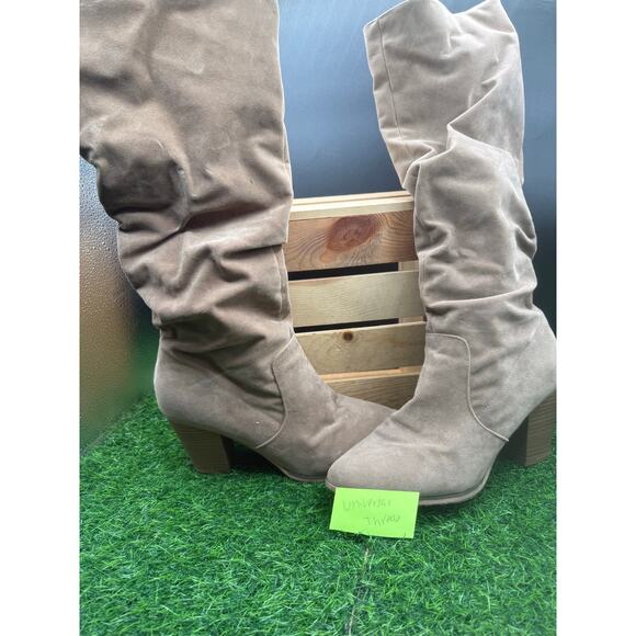 Universal Thread -Tan -Slouch Boots- Size 11W - Picture 10 of 10